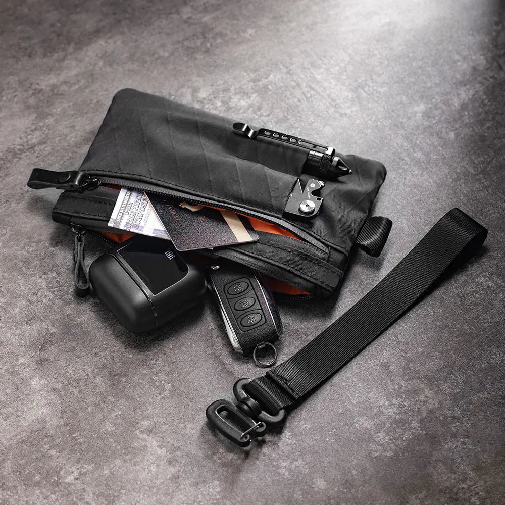 Blocking Travel Clutch Passport Holder